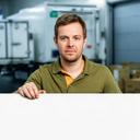 Logistikkansvarlig som planlegger kjøletransport for sjømat i Trøndelag